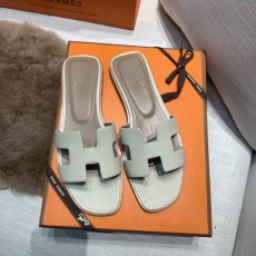 Hermes Slippers